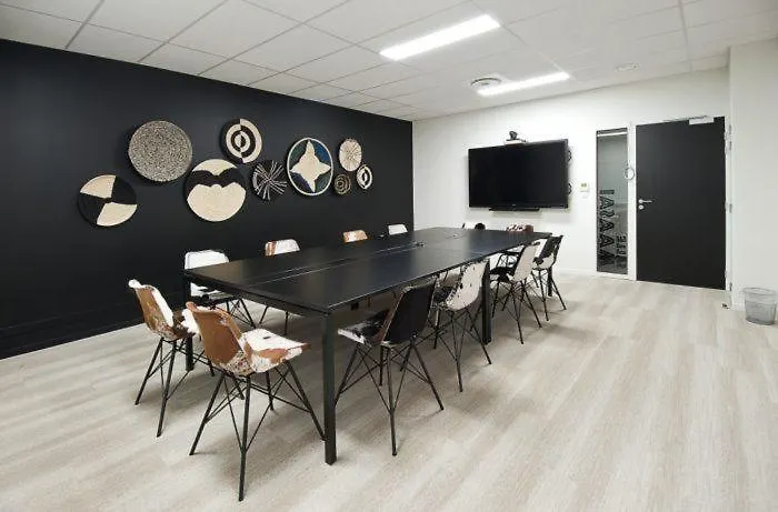 Coloft Aparthotel Lesquin